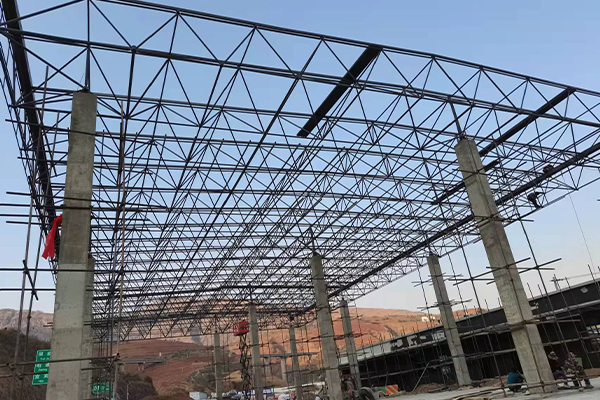 扬中钢结构网架图片