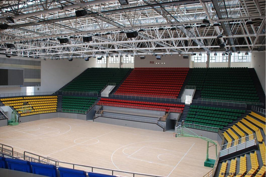 扬中羽毛球场网架工程